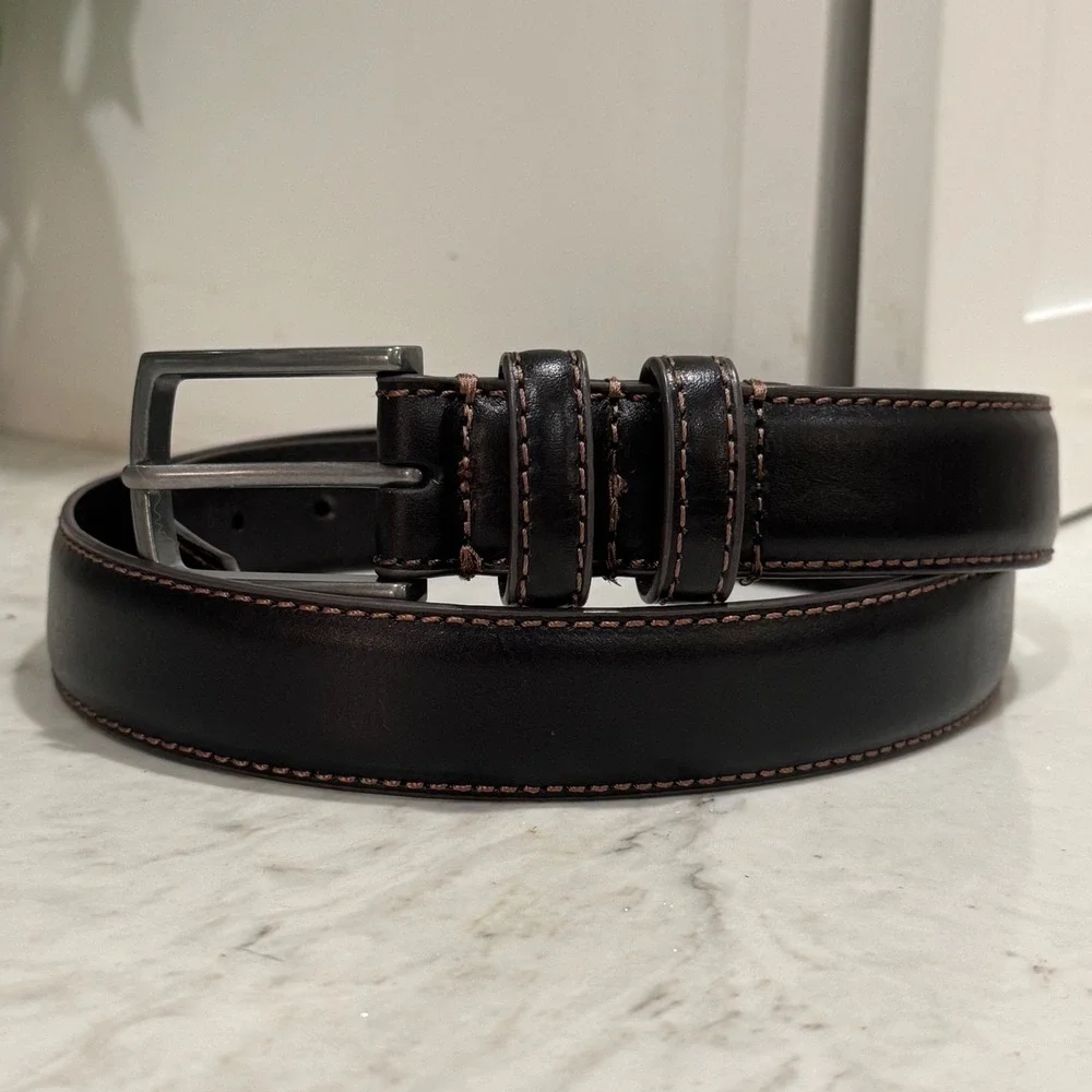 Eddie Bauer Leather smoothe Dress Belt Mens 32 Dark Brown Gunmetal Buckle